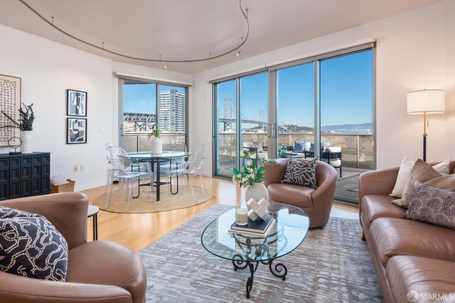 Photo #10: 426097807 Listing: Photo #10