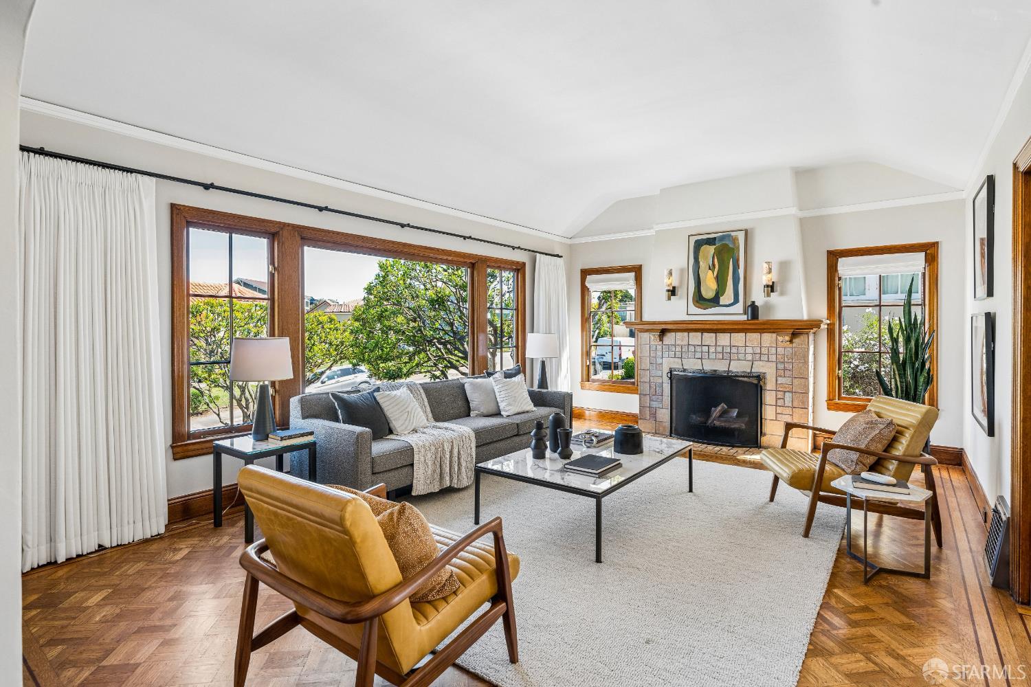 Detail Gallery Image 4 of 81 For 90 Entrada Ct, San Francisco,  CA 94127 - 3 Beds | 3 Baths