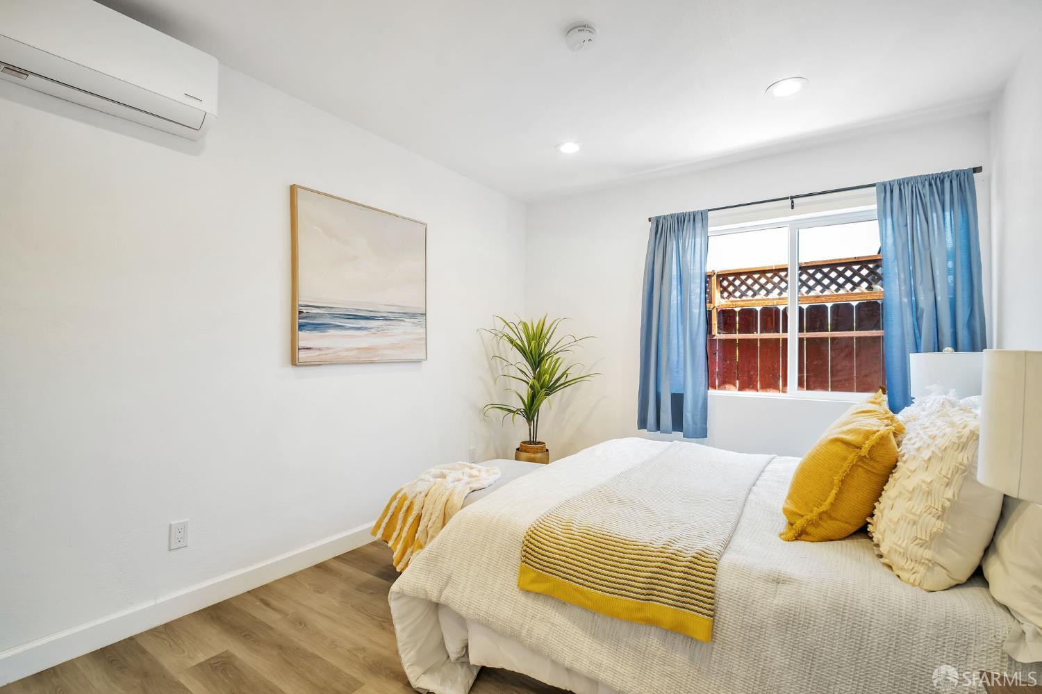 Detail Gallery Image 30 of 43 For 14828 Martell Ave, San Leandro,  CA 94578 - 5 Beds | 2 Baths