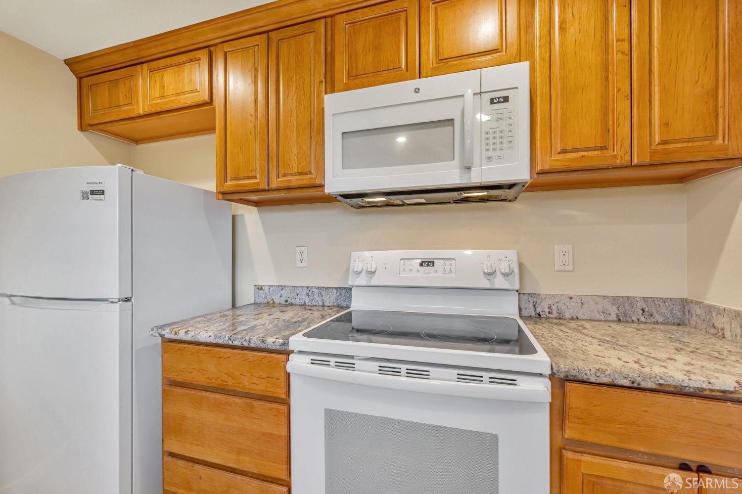 Detail Gallery Image 6 of 32 For 2415 Starlight Ln #155,  Antioch,  CA 94509 - 2 Beds | 2 Baths