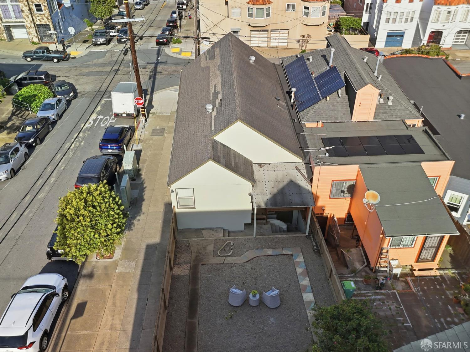 Detail Gallery Image 46 of 53 For 699 London St, San Francisco,  CA 94112 - 2 Beds | 2 Baths