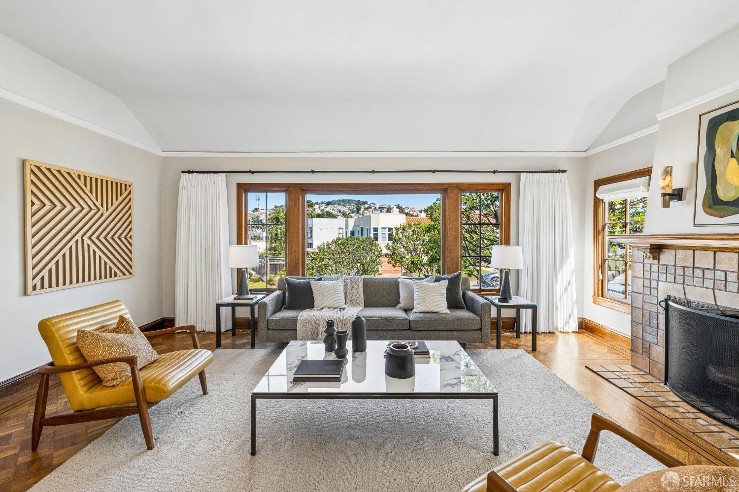 Detail Gallery Image 6 of 81 For 90 Entrada Ct, San Francisco,  CA 94127 - 3 Beds | 3 Baths