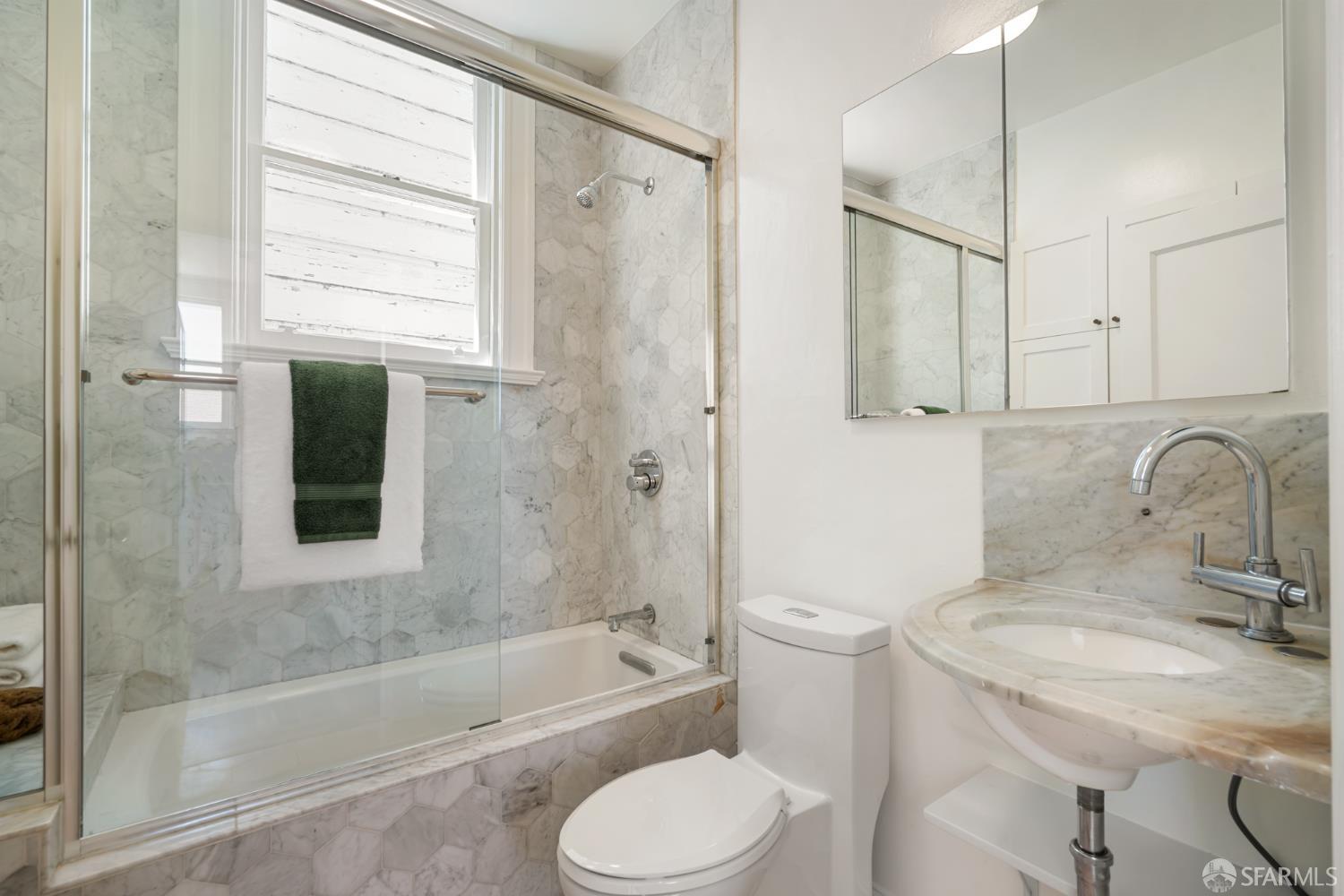 Photo #24: 426108191 Listing: Photo #24