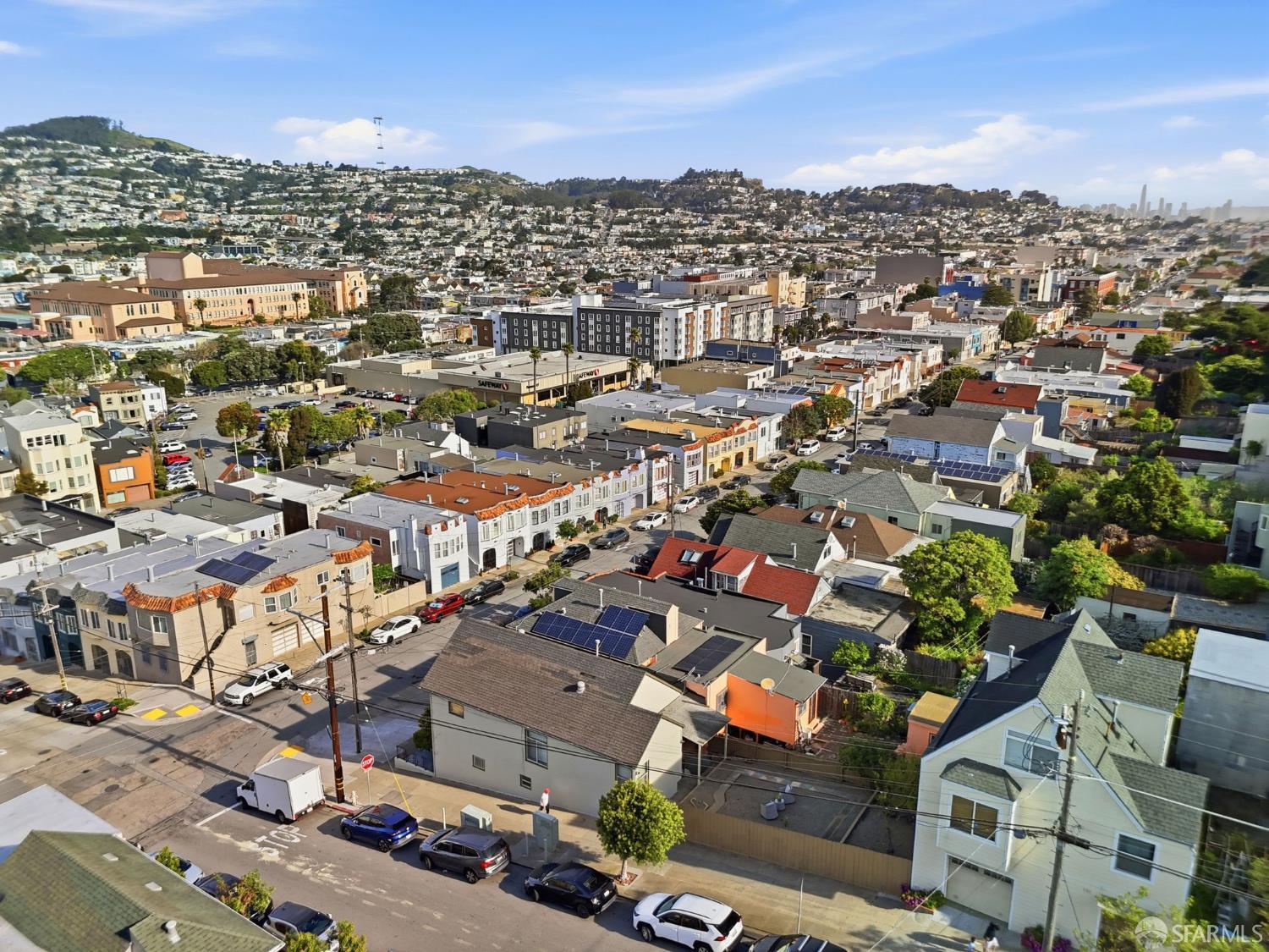 Detail Gallery Image 42 of 53 For 699 London St, San Francisco,  CA 94112 - 2 Beds | 2 Baths