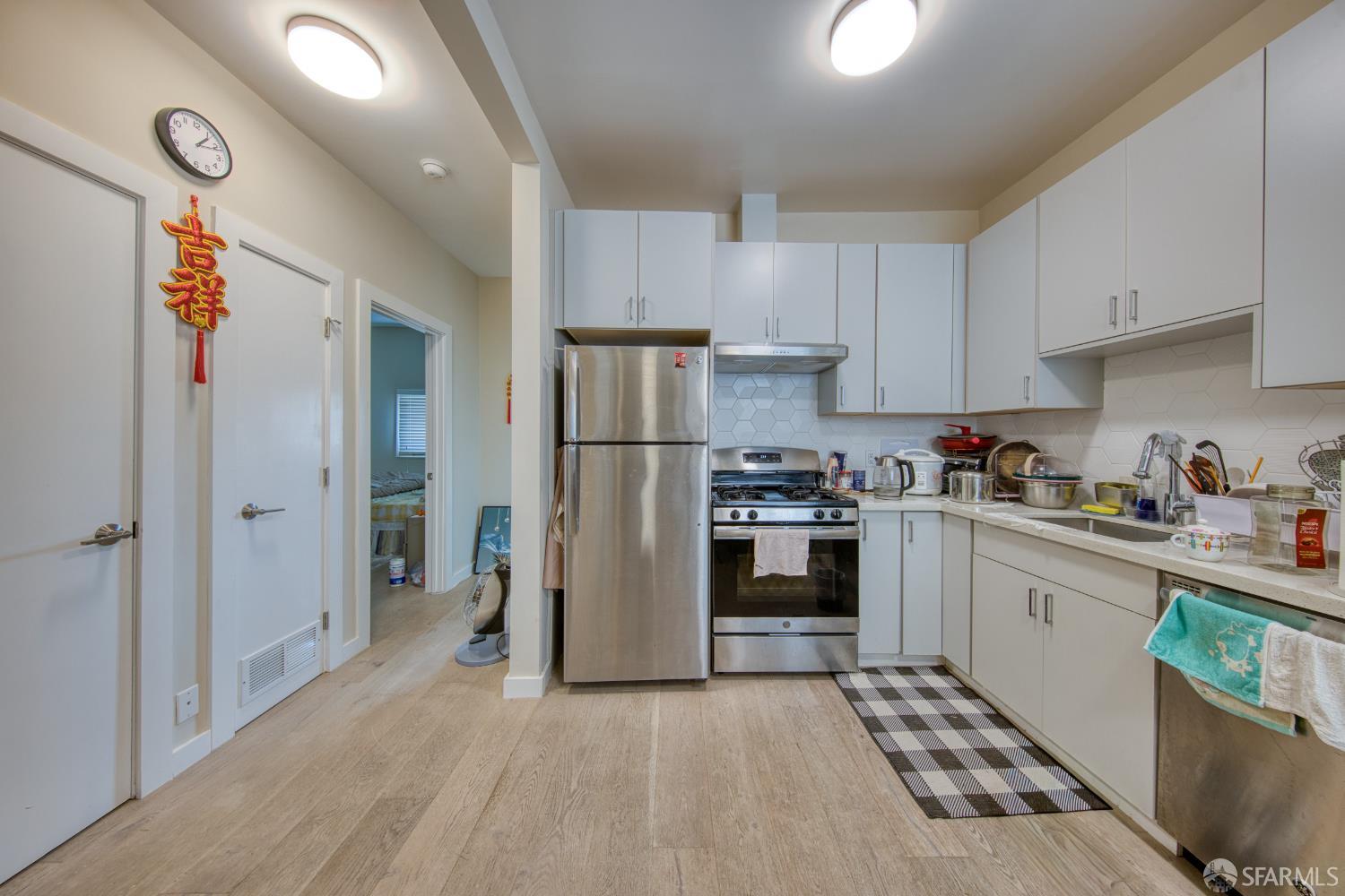 Detail Gallery Image 4 of 10 For 1016 Washington St, San Francisco,  CA 94108 - – Beds | – Baths