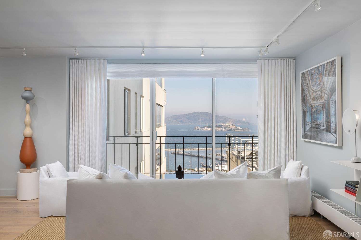 Photo #2: 426112433 Listing: Photo #2