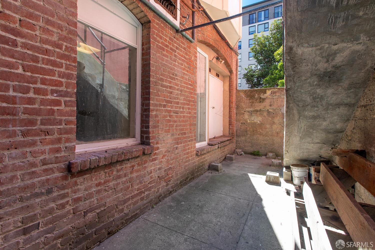 Detail Gallery Image 15 of 28 For 815 Ofarrell St, San Francisco,  CA 94109 - – Beds | – Baths