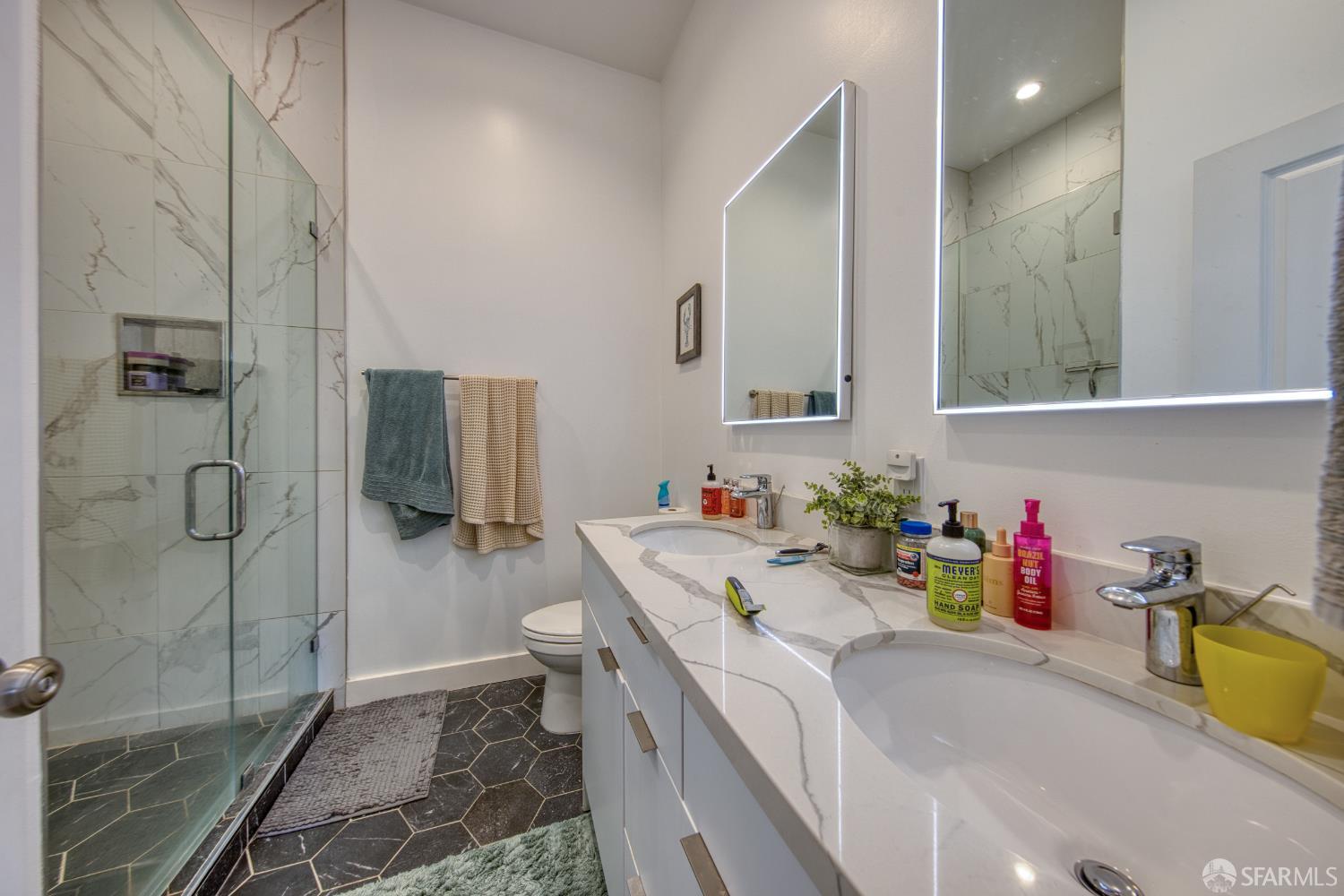 Detail Gallery Image 9 of 23 For 500 Church St, San Francisco,  CA 94114 - – Beds | – Baths