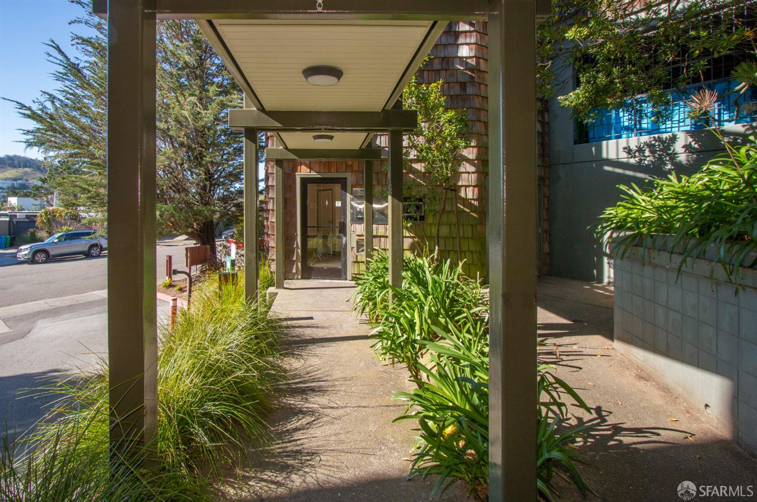 Photo #32: 426111612 Listing: Photo #32