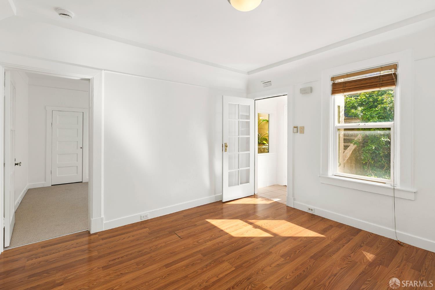 Detail Gallery Image 14 of 27 For 465 Corbett Ave, San Francisco,  CA 94114 - – Beds | – Baths