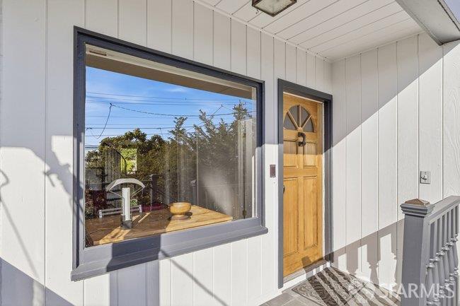 Detail Gallery Image 9 of 33 For 1504 Noe St, San Francisco,  CA 94131 - 2 Beds | 1 Baths