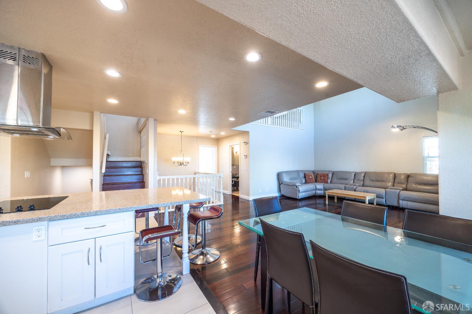 Detail Gallery Image 13 of 47 For 4170 Sandmound Blvd, Oakley,  CA 94561 - 3 Beds | 3 Baths