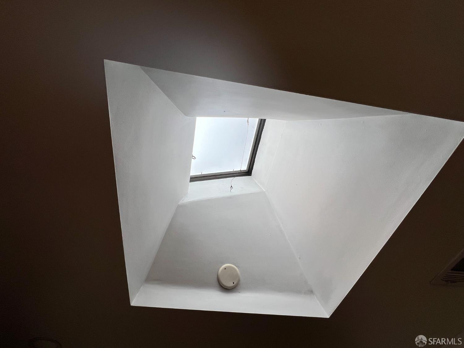 Detail Gallery Image 14 of 21 For 10 Bradford Dr, South San Francisco,  CA 94080 - 3 Beds | 1 Baths