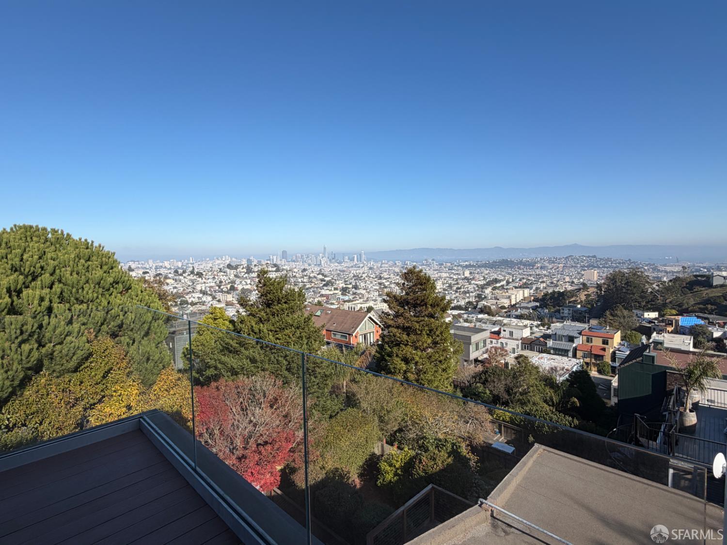 Detail Gallery Image 41 of 47 For 752 Duncan St, San Francisco,  CA 94131 - 5 Beds | 5/1 Baths