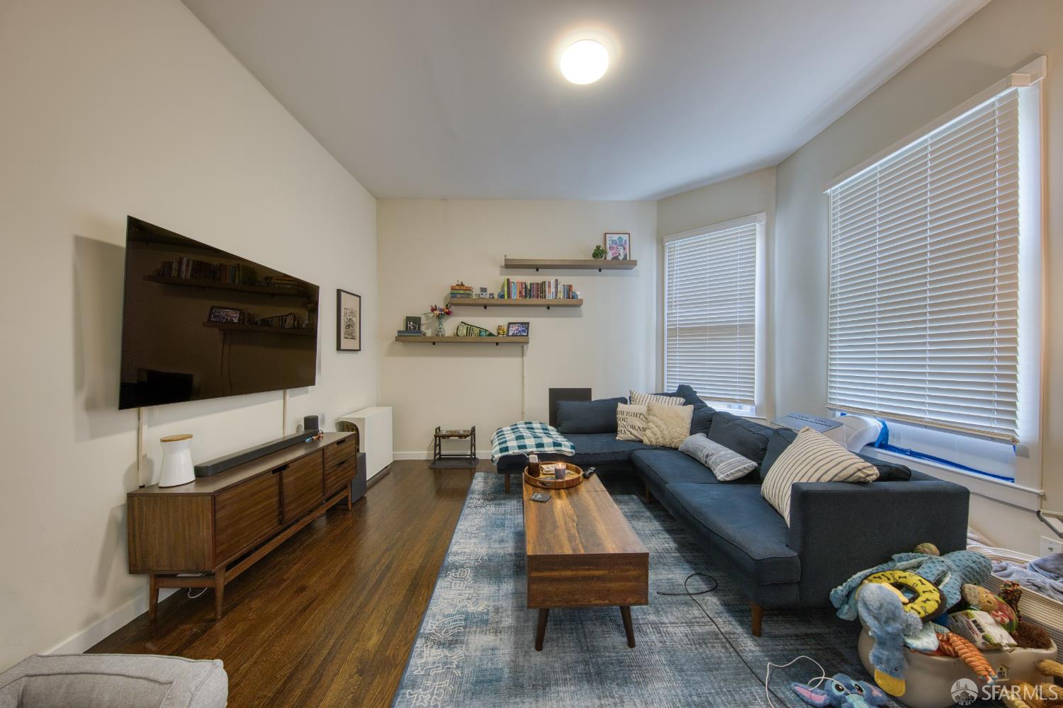 Detail Gallery Image 8 of 23 For 500 Church St, San Francisco,  CA 94114 - – Beds | – Baths