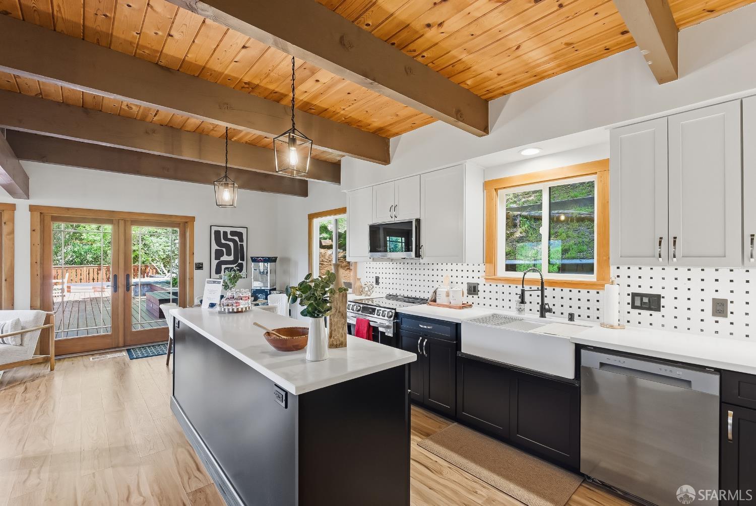 Detail Gallery Image 20 of 46 For 16 Grandview Ave, Felton,  CA 95018 - 3 Beds | 3 Baths