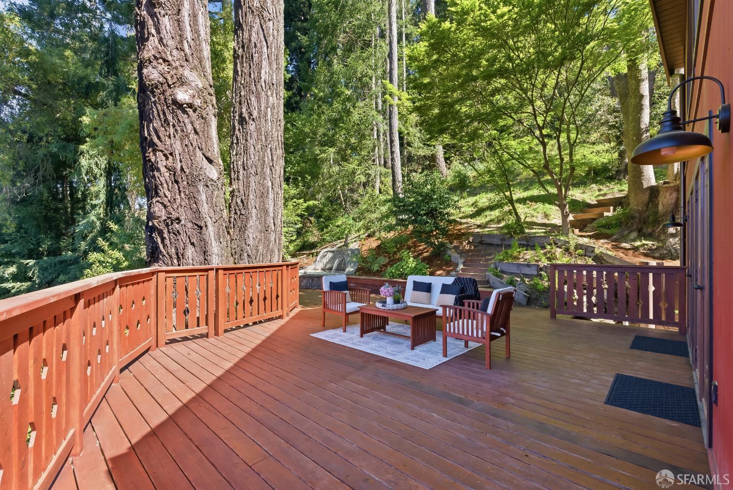 Detail Gallery Image 11 of 46 For 16 Grandview Ave, Felton,  CA 95018 - 3 Beds | 3 Baths