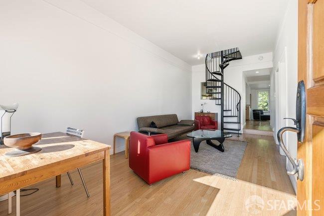 Detail Gallery Image 10 of 33 For 1504 Noe St, San Francisco,  CA 94131 - 2 Beds | 1 Baths