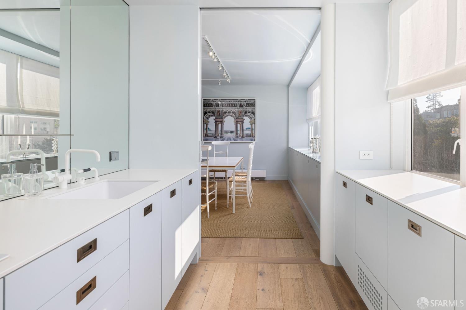 Photo #15: 426112433 Listing: Photo #15