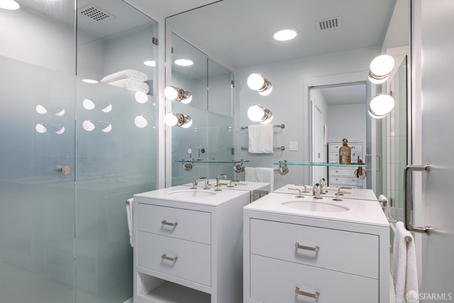 Photo #20: 426112433 Listing: Photo #20