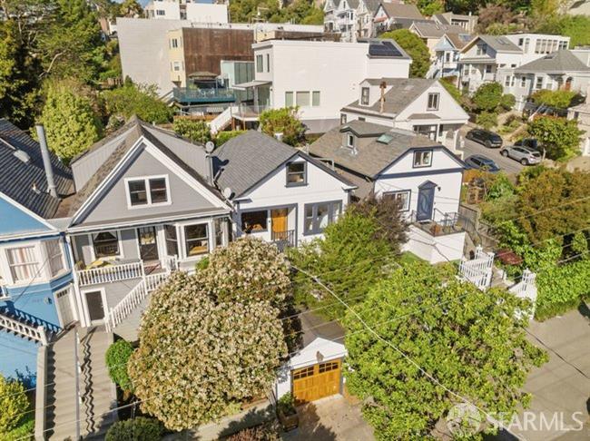 Detail Gallery Image 2 of 33 For 1504 Noe St, San Francisco,  CA 94131 - 2 Beds | 1 Baths