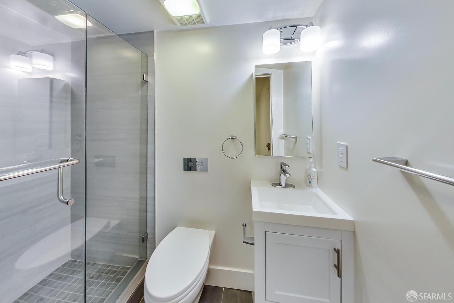 Photo #14: 426114446 Listing: Photo #14