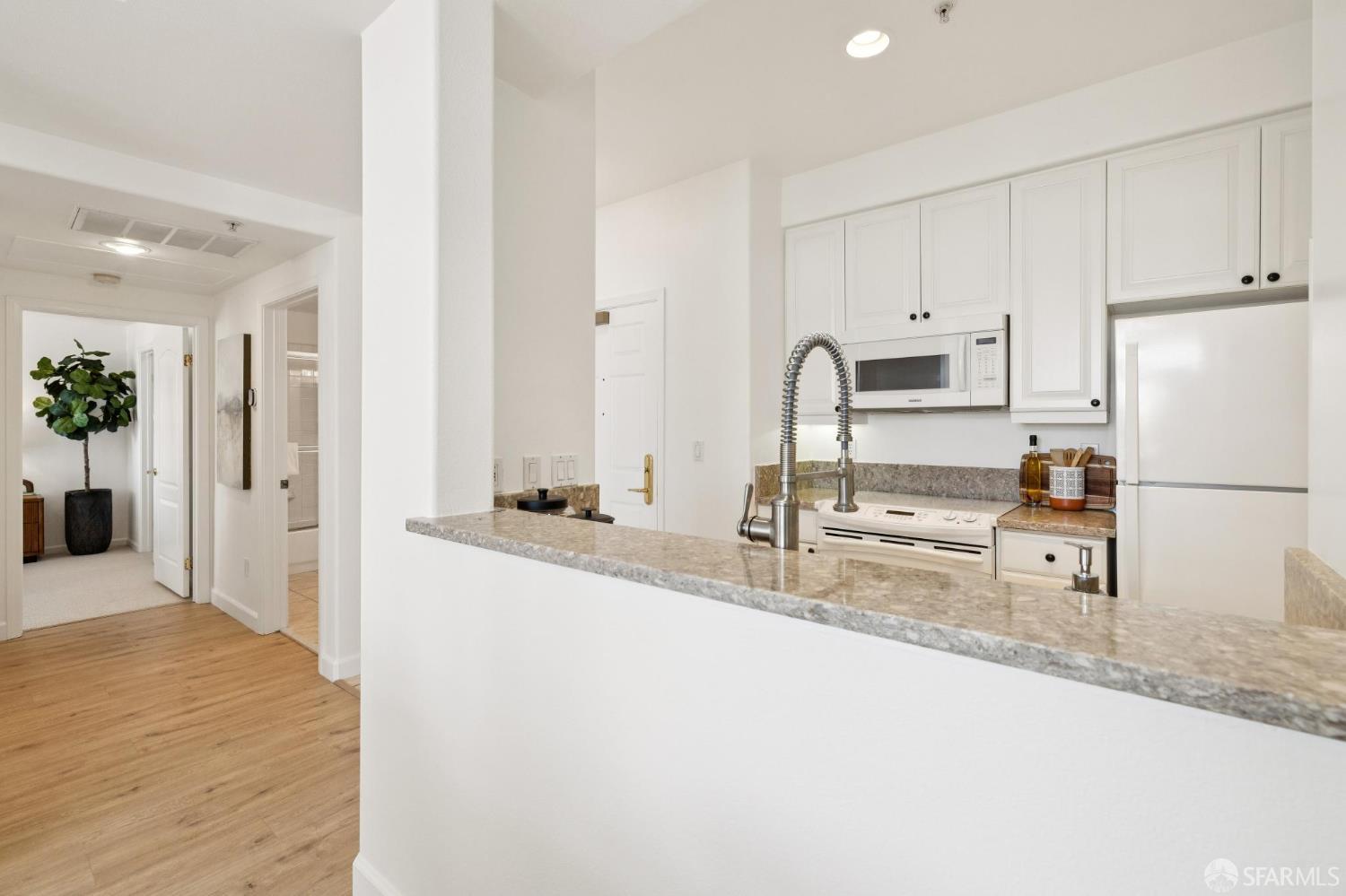 Detail Gallery Image 22 of 52 For 1951 O'farrell St #415,  San Mateo,  CA 94403 - 2 Beds | 1 Baths