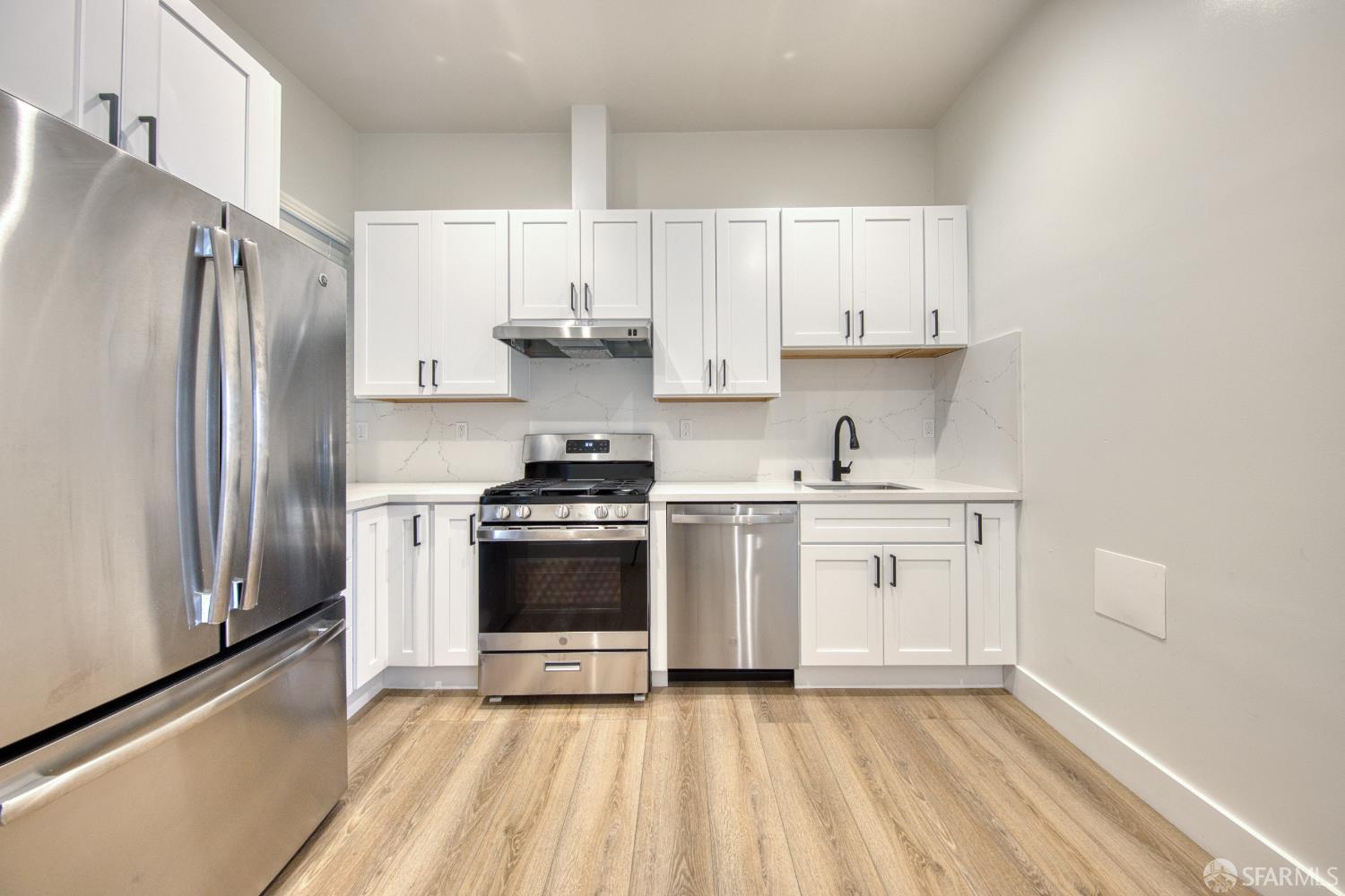 Detail Gallery Image 15 of 23 For 500 Church St, San Francisco,  CA 94114 - – Beds | – Baths