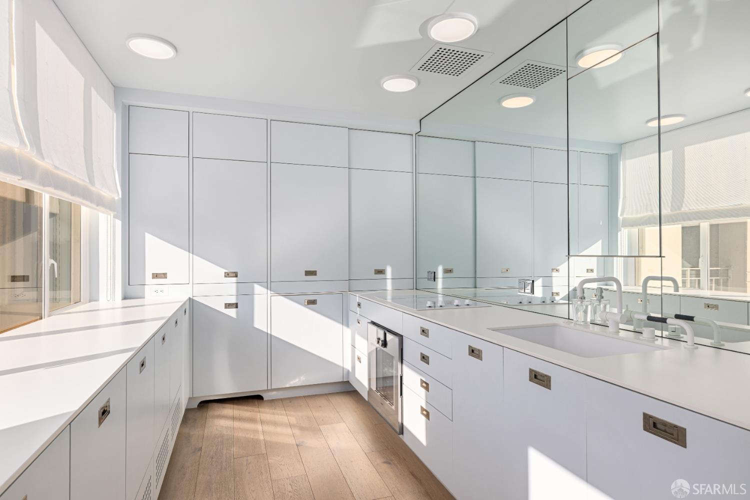 Photo #3: 426112433 Listing: Photo #3