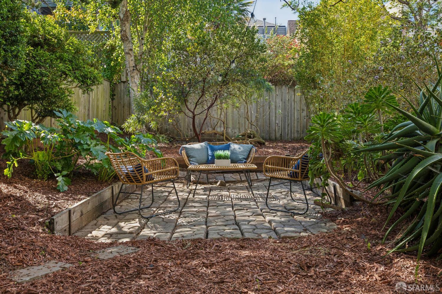 Detail Gallery Image 24 of 53 For 232 Diamond St, San Francisco,  CA 94114 - – Beds | – Baths