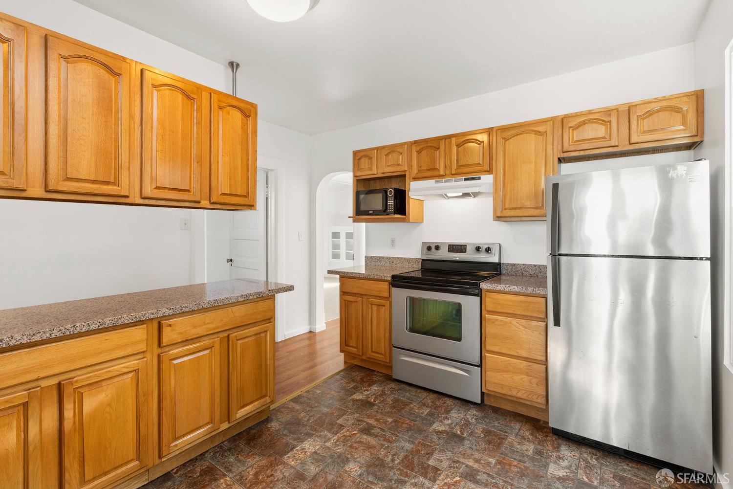 Detail Gallery Image 6 of 27 For 465 Corbett Ave, San Francisco,  CA 94114 - – Beds | – Baths