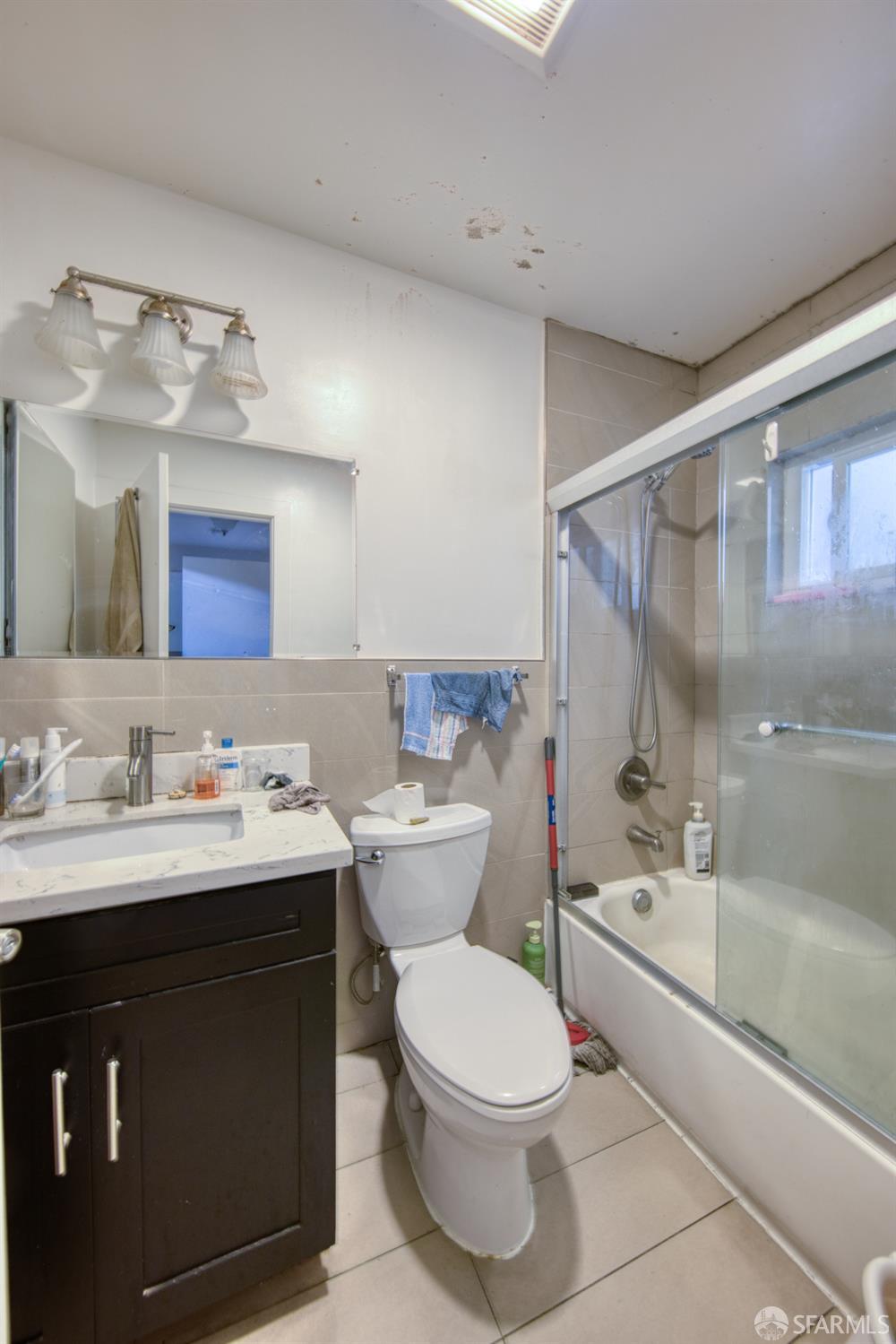 Detail Gallery Image 3 of 10 For 1016 Washington St, San Francisco,  CA 94108 - – Beds | – Baths