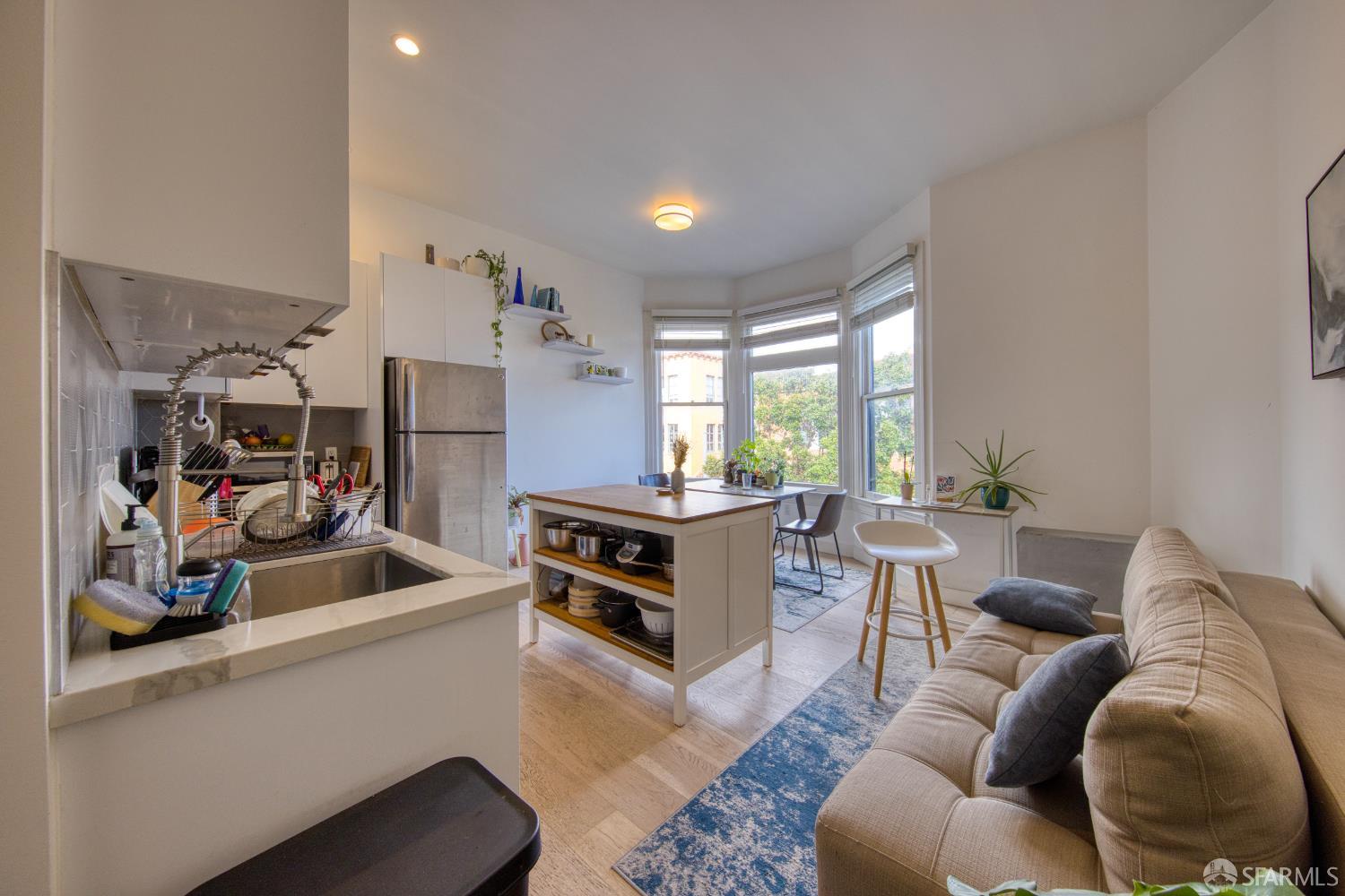 Detail Gallery Image 11 of 23 For 500 Church St, San Francisco,  CA 94114 - – Beds | – Baths