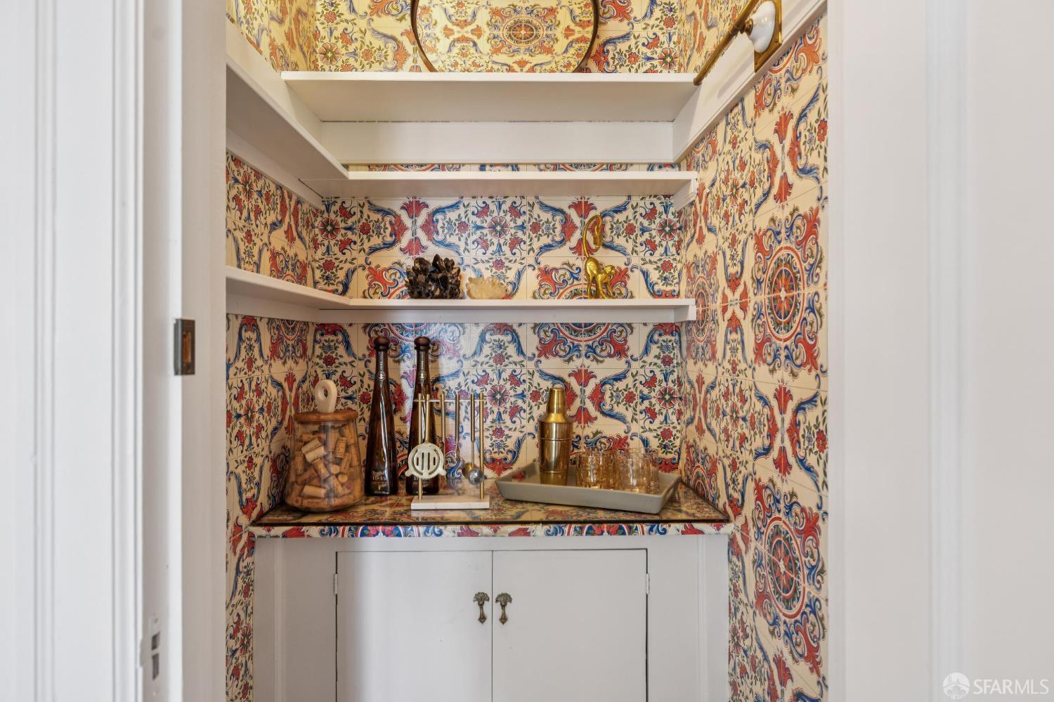 Detail Gallery Image 21 of 71 For 2466 Union St, San Francisco,  CA 94123 - – Beds | – Baths