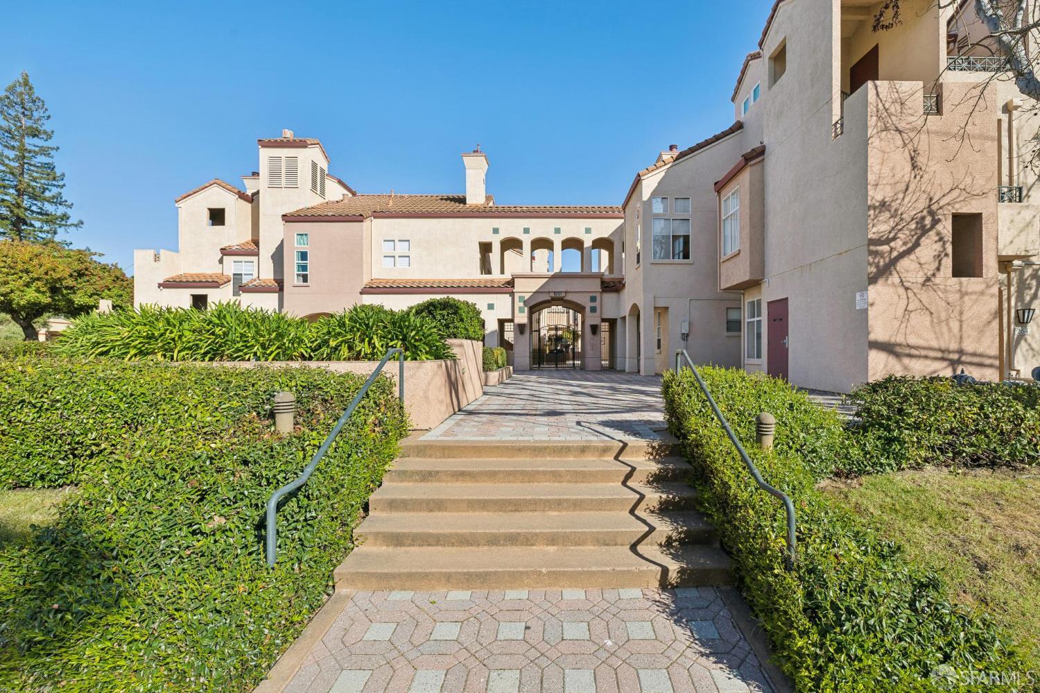 Detail Gallery Image 4 of 52 For 1951 O'farrell St #415,  San Mateo,  CA 94403 - 2 Beds | 1 Baths