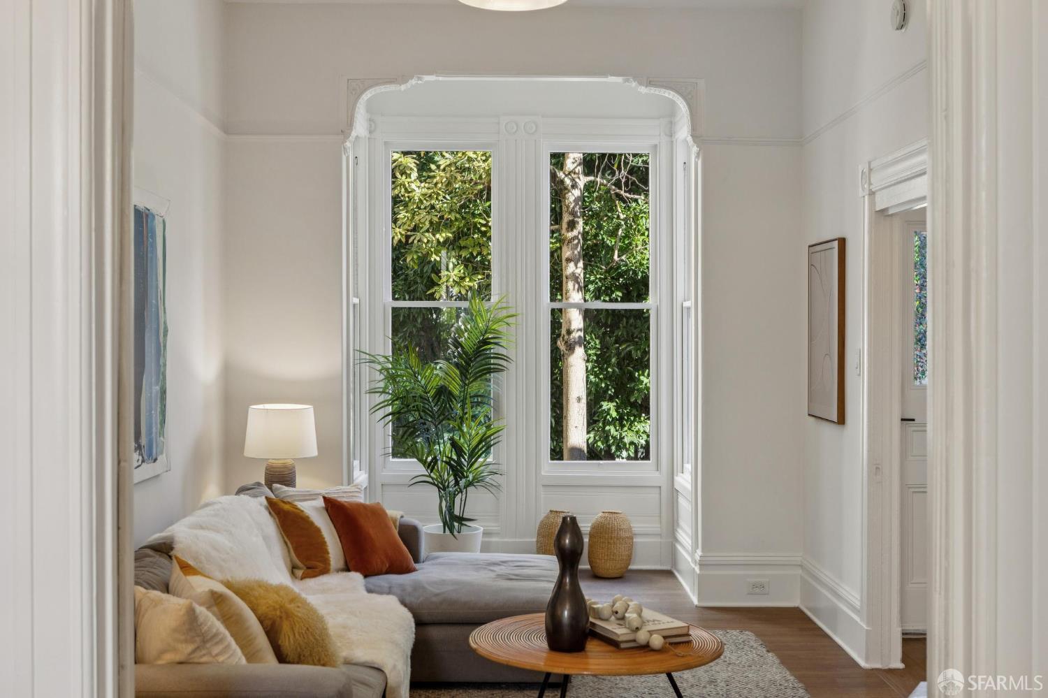 Detail Gallery Image 3 of 53 For 232 Diamond St, San Francisco,  CA 94114 - – Beds | – Baths