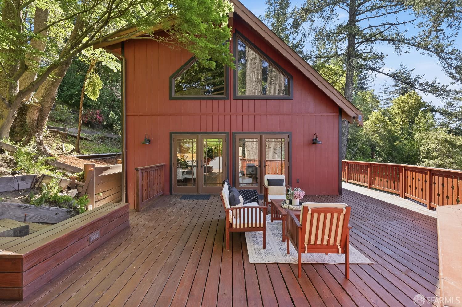 Detail Gallery Image 2 of 46 For 16 Grandview Ave, Felton,  CA 95018 - 3 Beds | 3 Baths