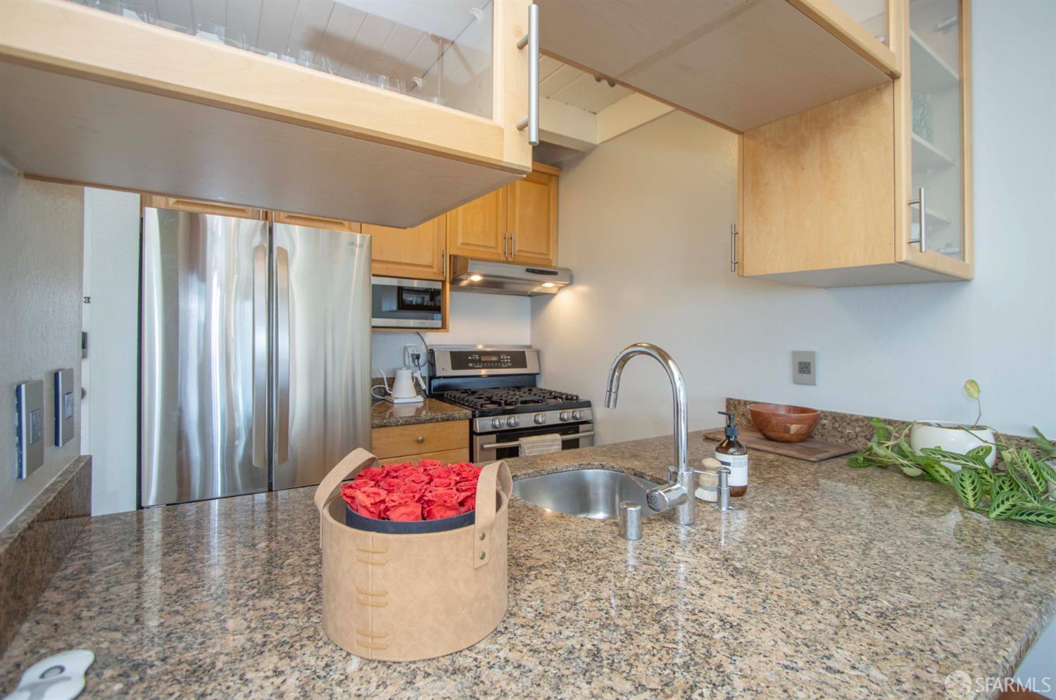 Photo #4: 426111612 Listing: Photo #4