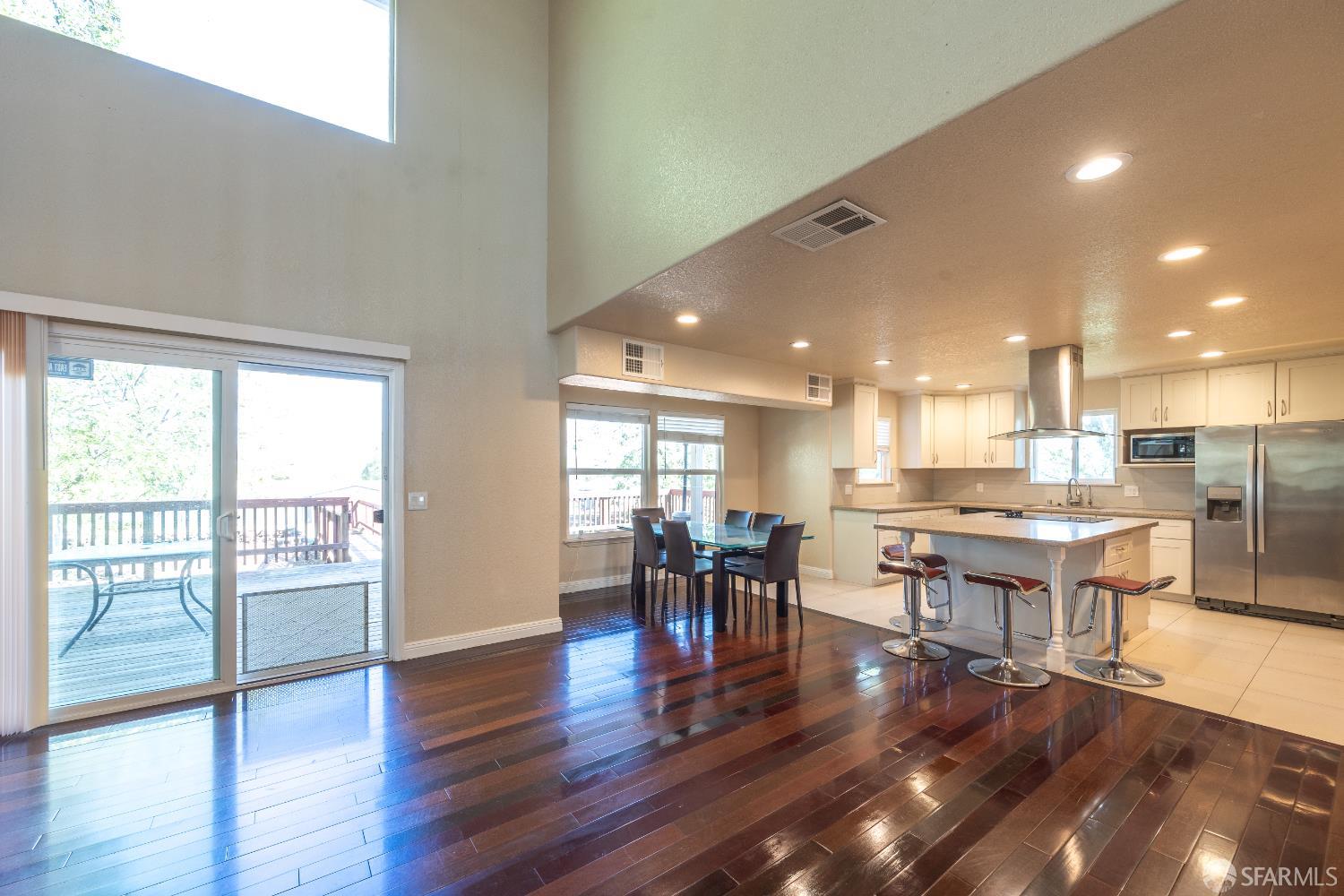 Detail Gallery Image 17 of 47 For 4170 Sandmound Blvd, Oakley,  CA 94561 - 3 Beds | 3 Baths