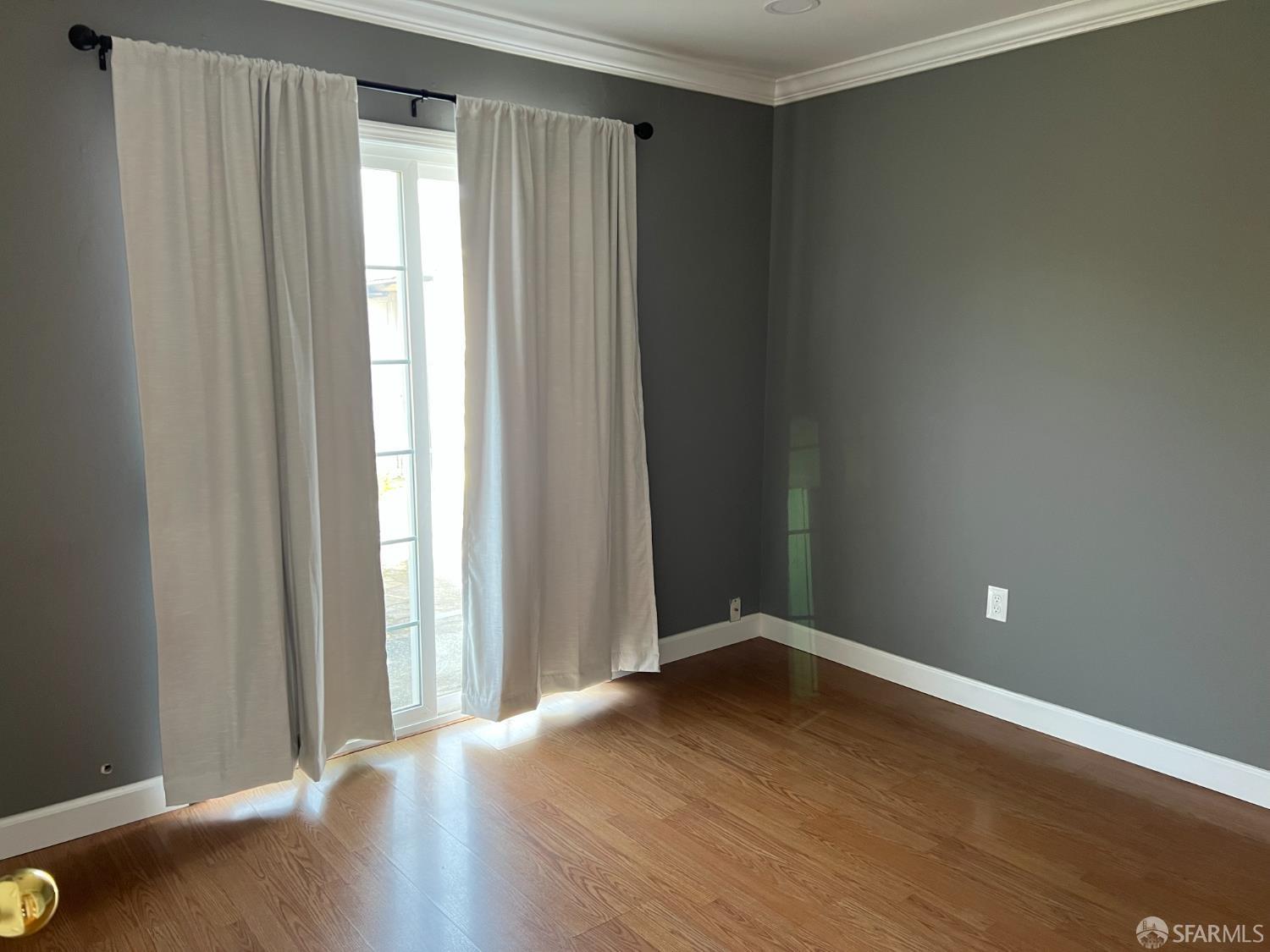 Detail Gallery Image 10 of 21 For 10 Bradford Dr, South San Francisco,  CA 94080 - 3 Beds | 1 Baths