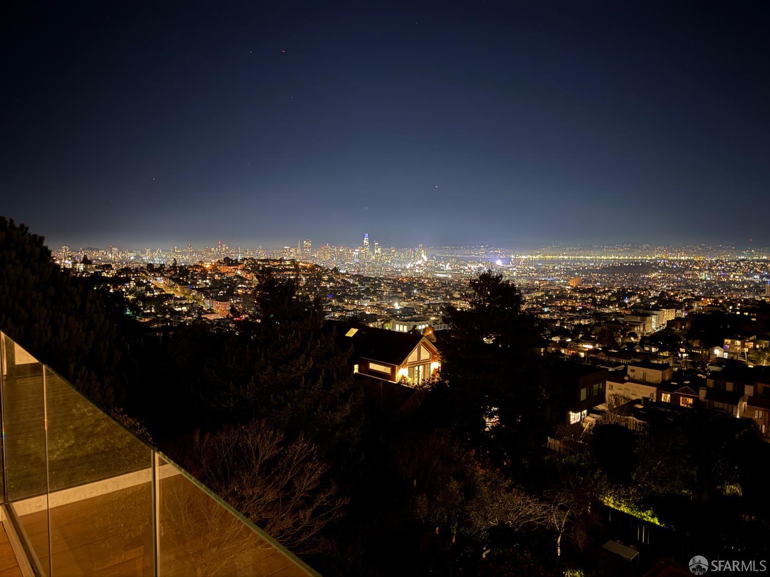 Detail Gallery Image 45 of 47 For 752 Duncan St, San Francisco,  CA 94131 - 5 Beds | 5/1 Baths