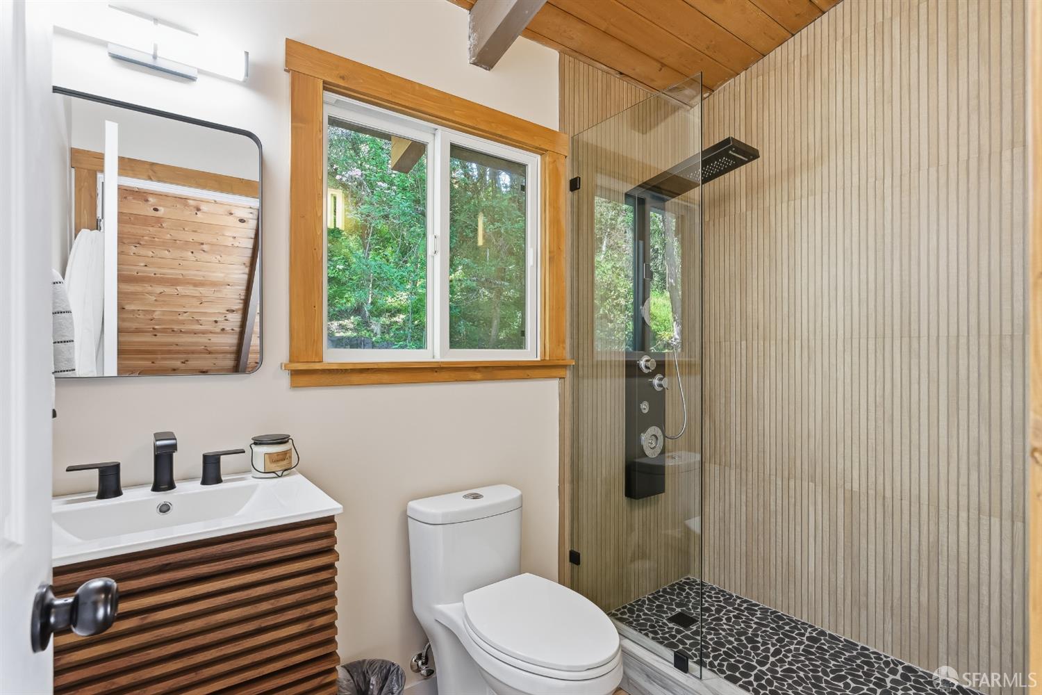 Detail Gallery Image 27 of 46 For 16 Grandview Ave, Felton,  CA 95018 - 3 Beds | 3 Baths