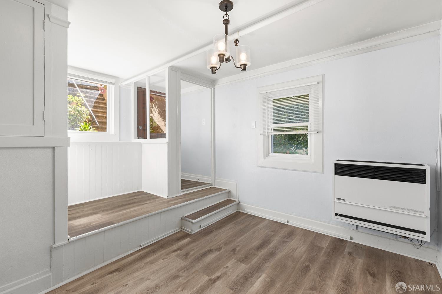 Detail Gallery Image 26 of 27 For 465 Corbett Ave, San Francisco,  CA 94114 - – Beds | – Baths