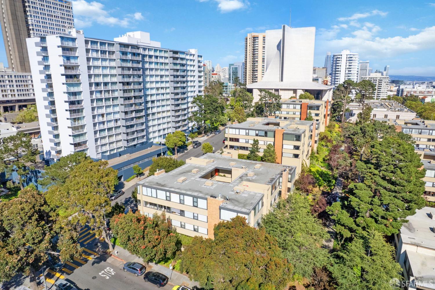 Photo #44: 426107244 Listing: Photo #44