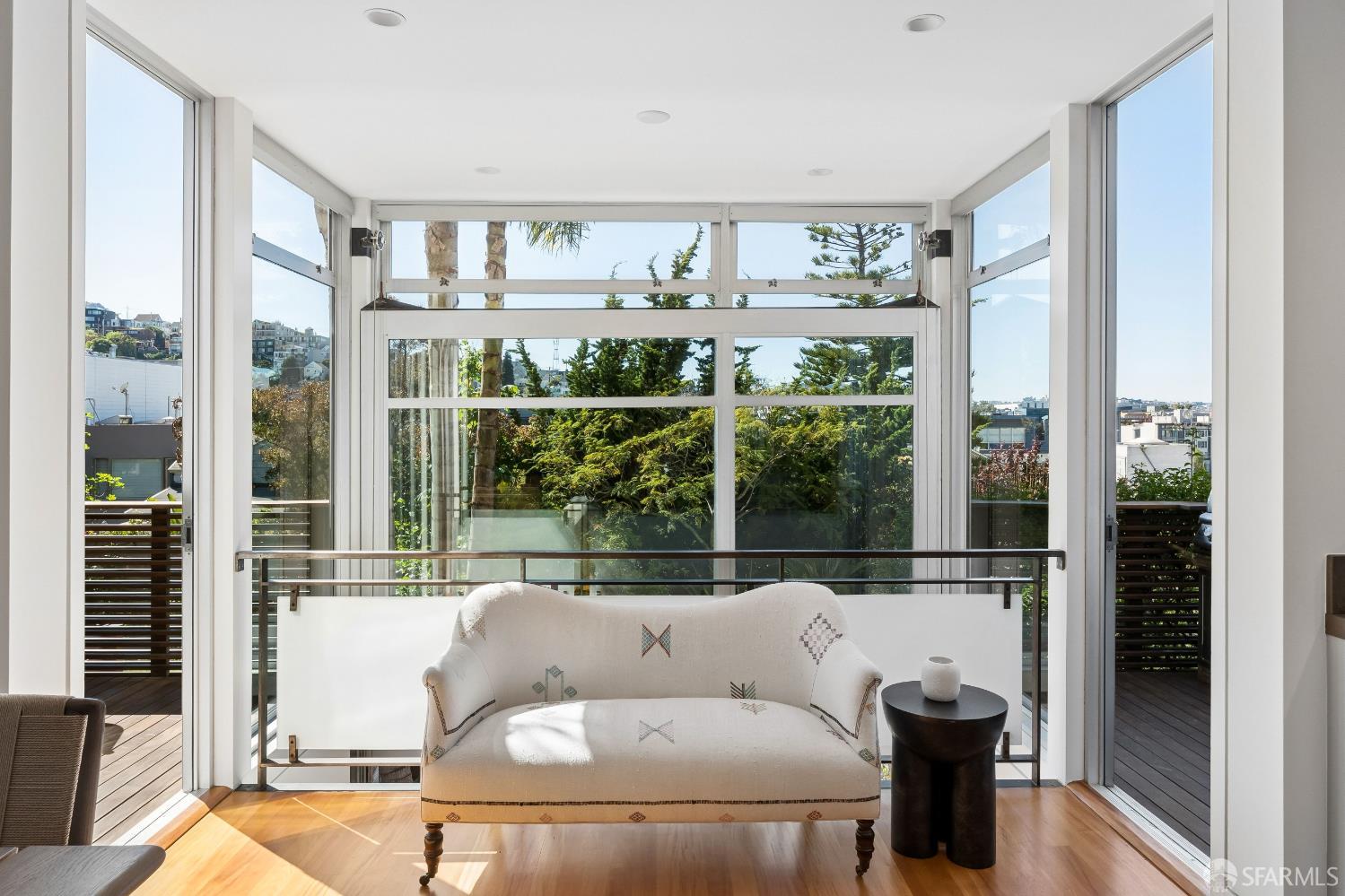 Detail Gallery Image 11 of 52 For 228 Connecticut St, San Francisco,  CA 94107 - 4 Beds | 3/1 Baths