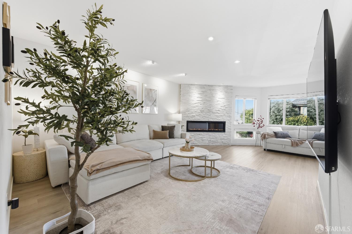 Photo #7: 426113270 Listing: Photo #7