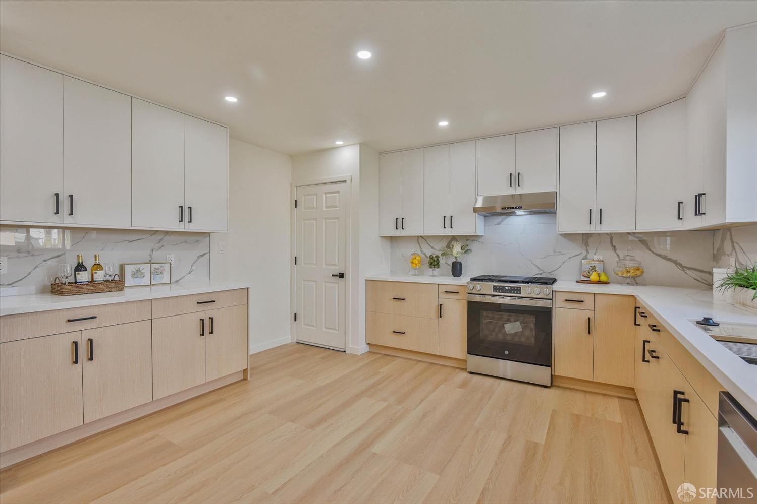 Detail Gallery Image 21 of 87 For 1384 Advent Ave, San Leandro,  CA 94579 - 3 Beds | 2 Baths