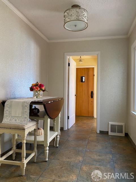 Detail Gallery Image 13 of 40 For 151 Shawnee Ave, San Francisco,  CA 94112 - 2 Beds | 1 Baths