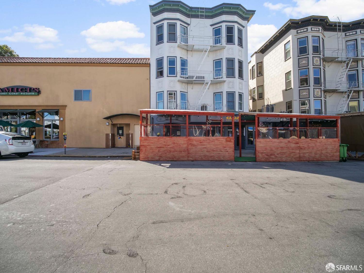 Detail Gallery Image 7 of 9 For 3315 Steiner St #8,  San Francisco,  CA 94123 - 0 Beds | 0 Baths