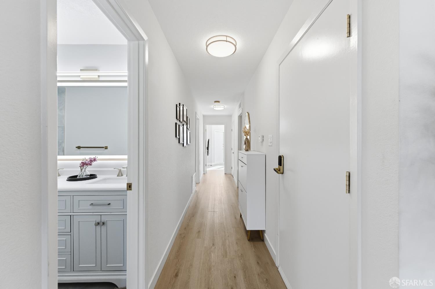 Photo #11: 426113270 Listing: Photo #11